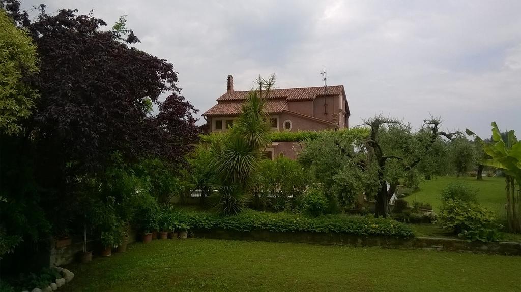 Bed And Breakfast Posserle Паденге-суль-Гарда Экстерьер фото